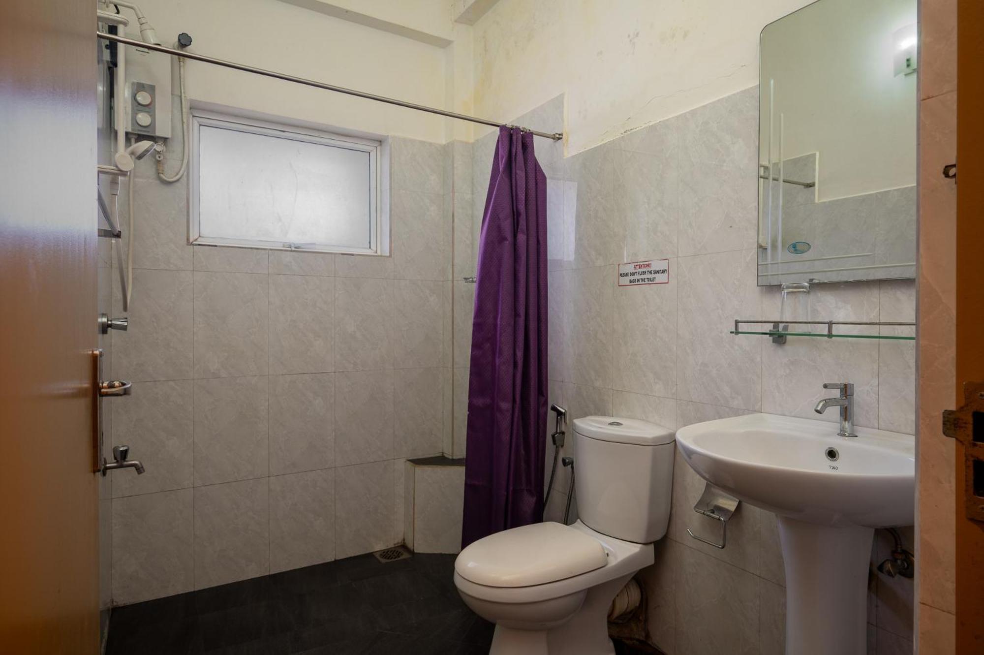 Hotel Oviya Vavuniya Экстерьер фото