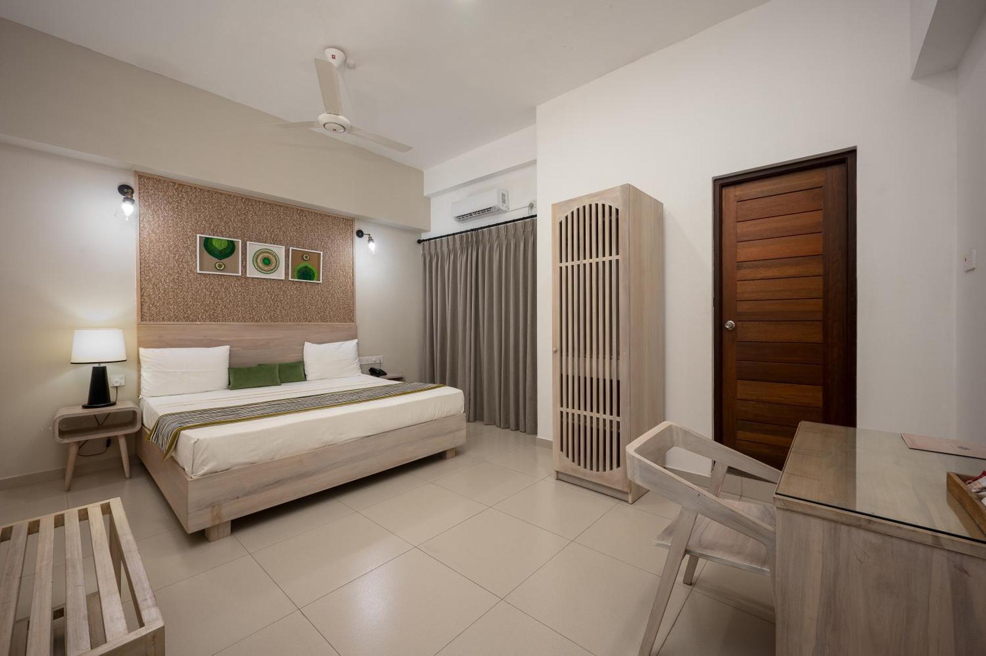 Hotel Oviya Vavuniya Экстерьер фото