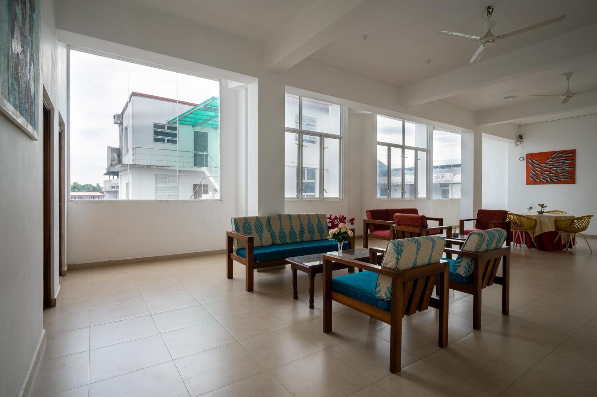 Hotel Oviya Vavuniya Экстерьер фото