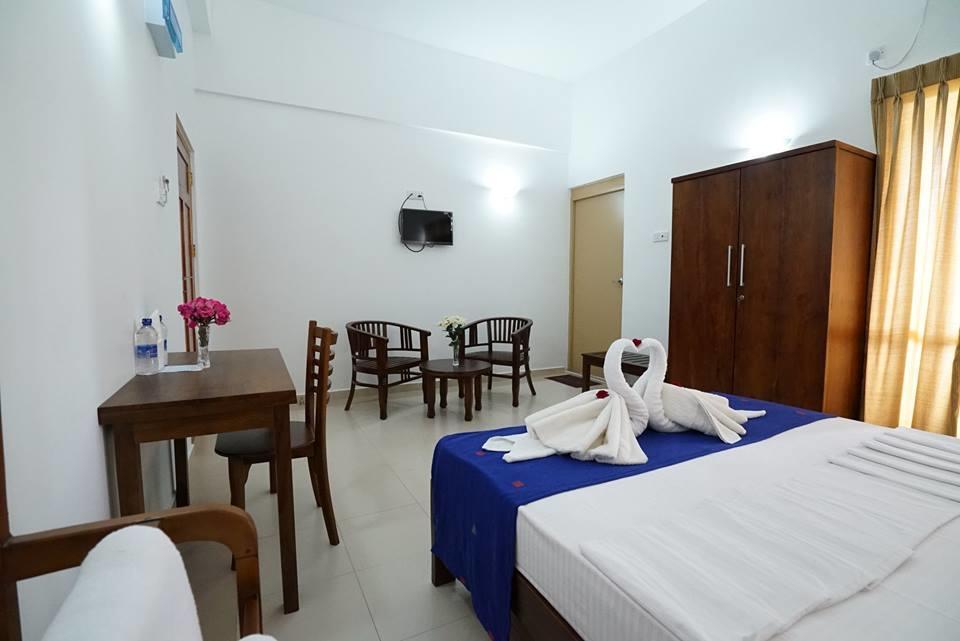 Hotel Oviya Vavuniya Экстерьер фото